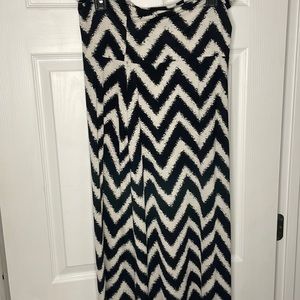 Black and white maxi skirt
